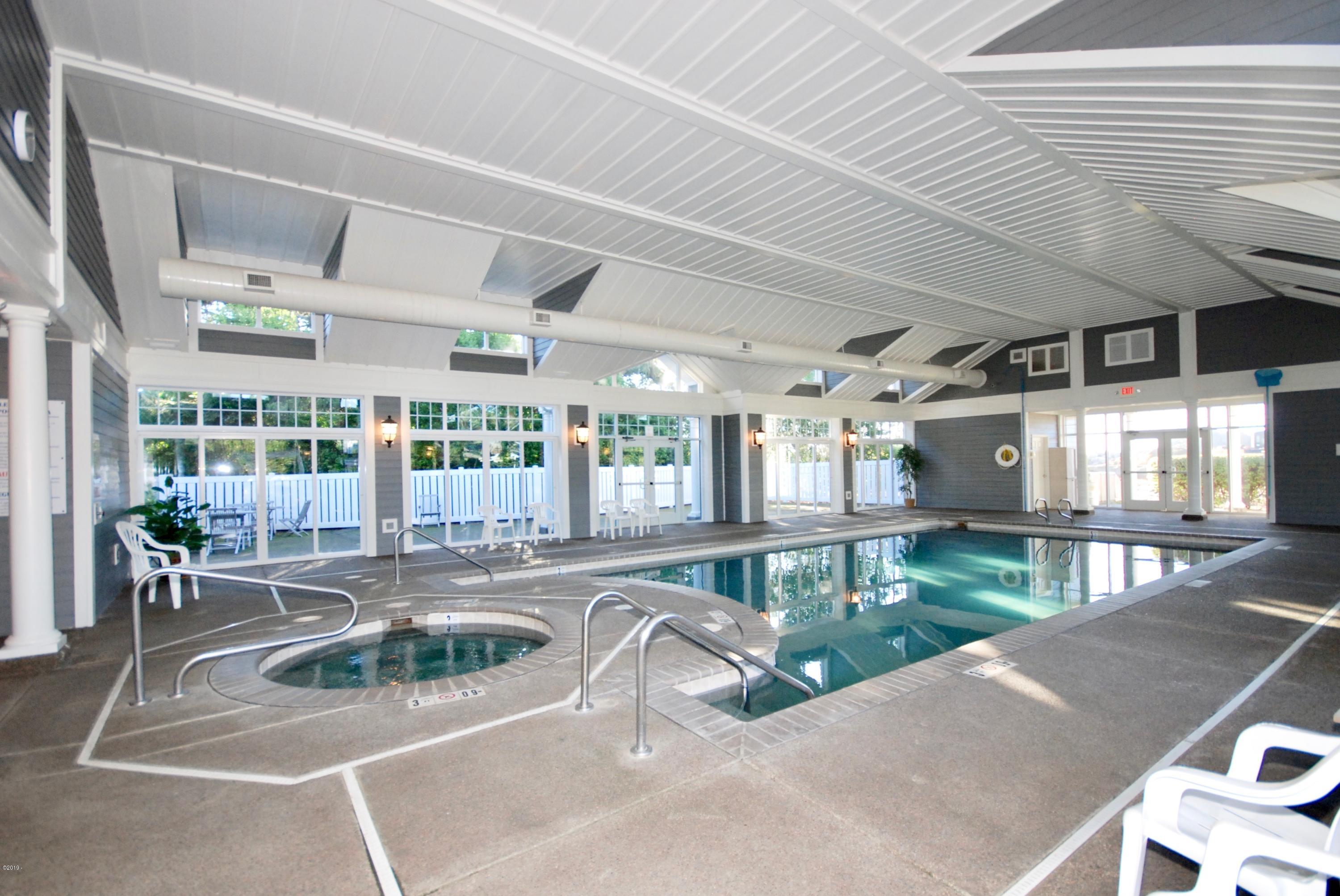 320 Southwest 58th Street Newport, OR 97365 - Photo 11 of 29 Swimming Pool