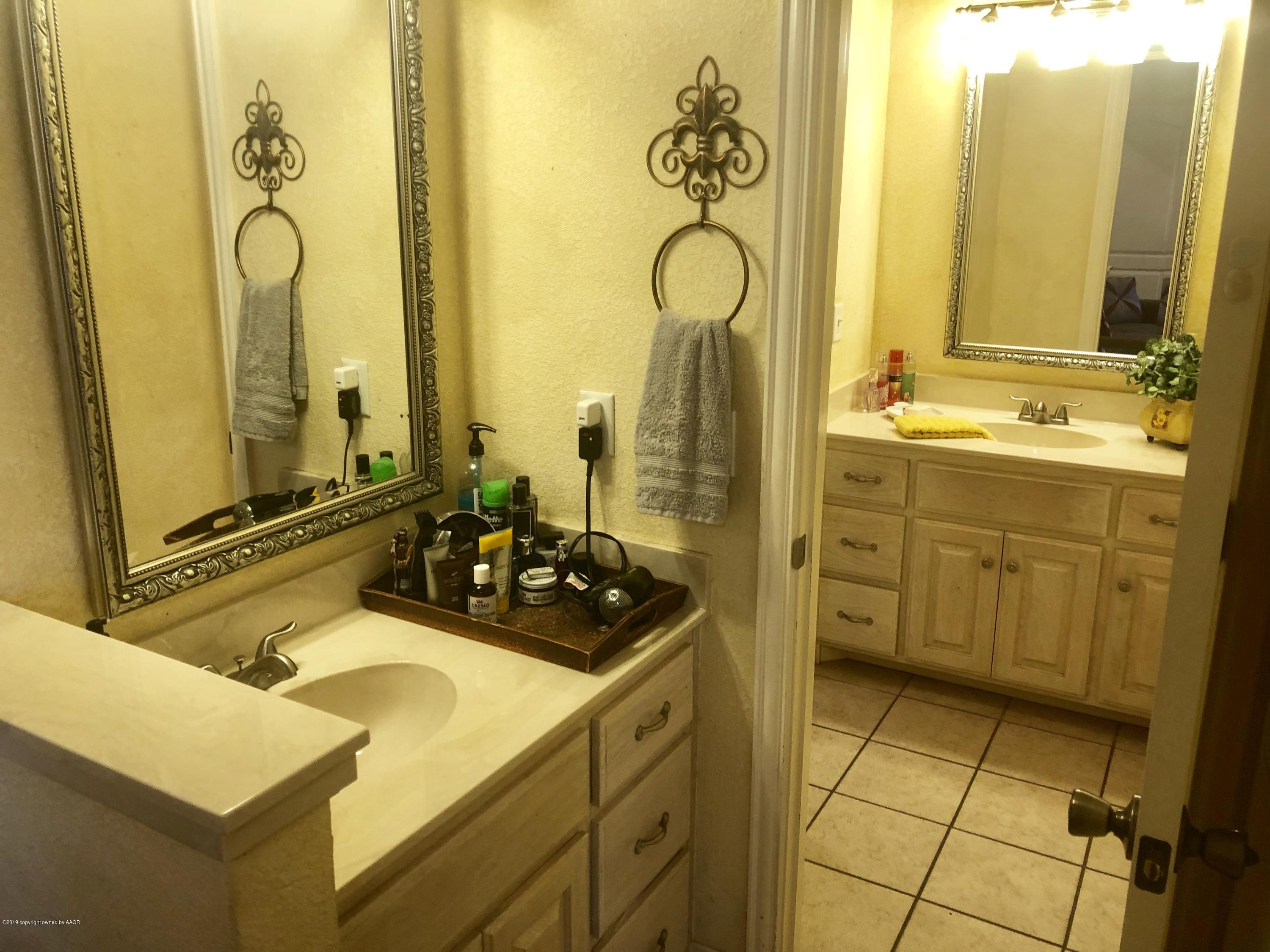 6908 Thunder Road Amarillo, TX 79119 - Photo 20 of 30 Bathroom