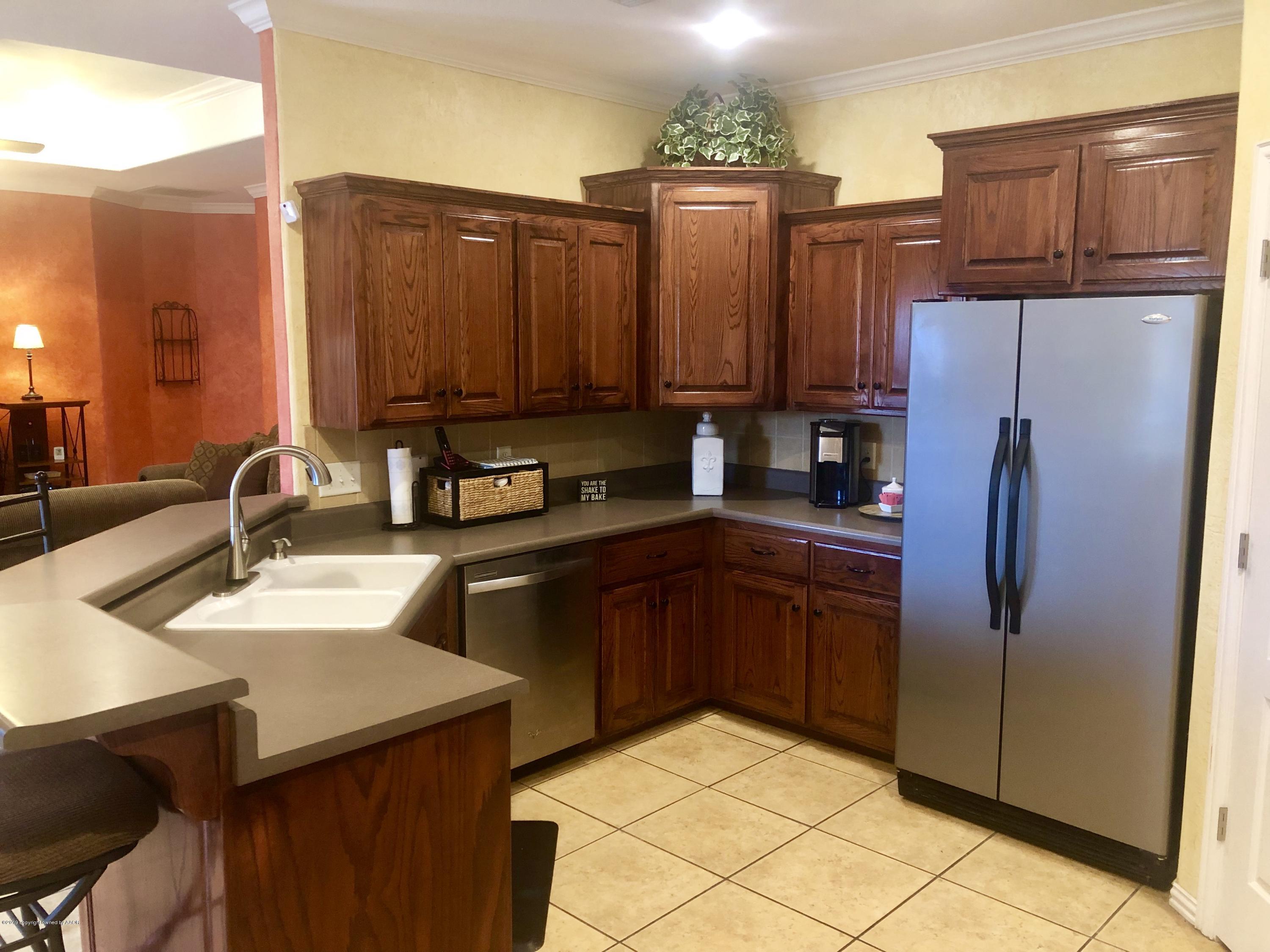 6908 Thunder Road Amarillo, TX 79119 - Photo 8 of 30 Kitchen