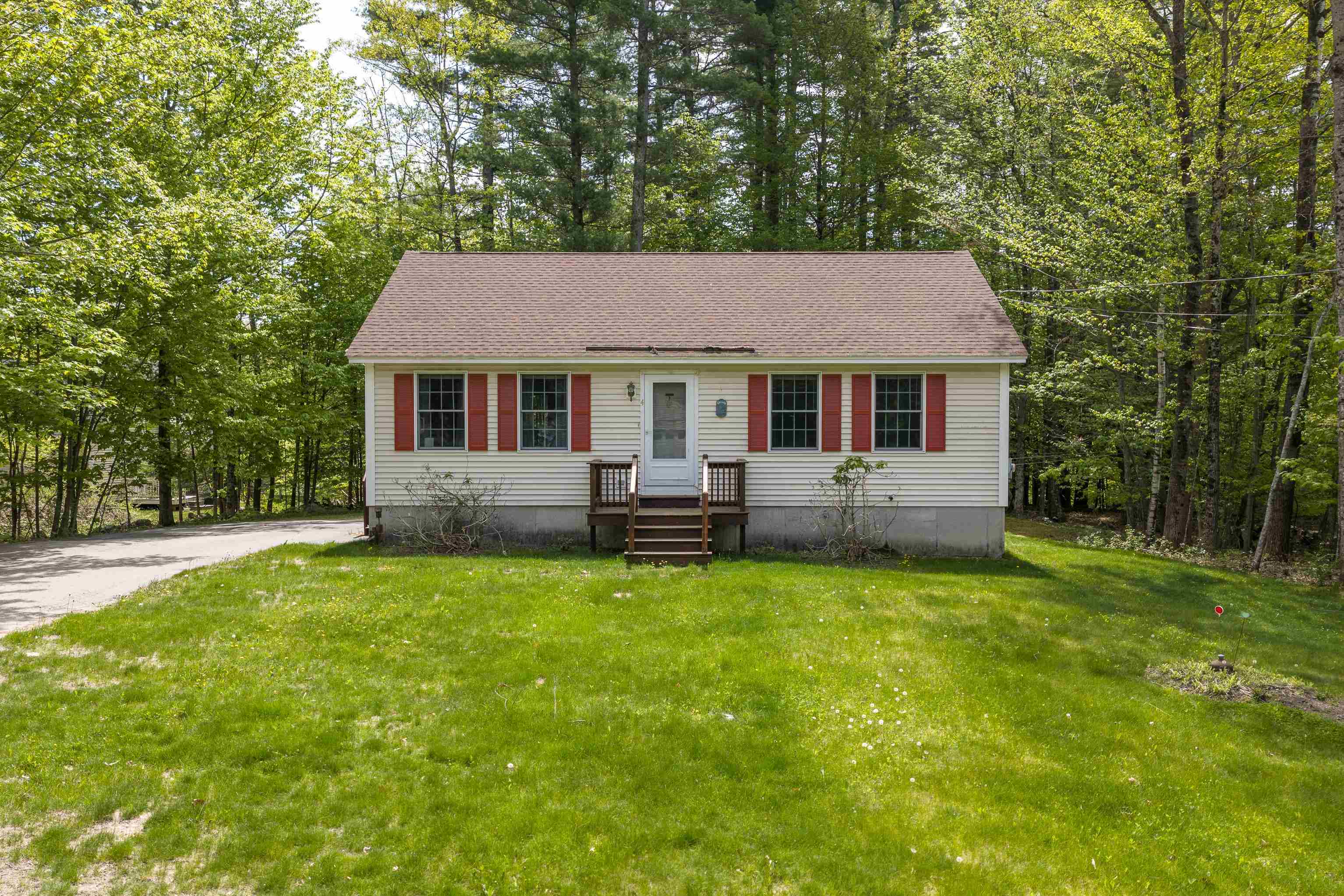 4 Ledley Lane Meredith, NH 03253 - Photo 6 of 37