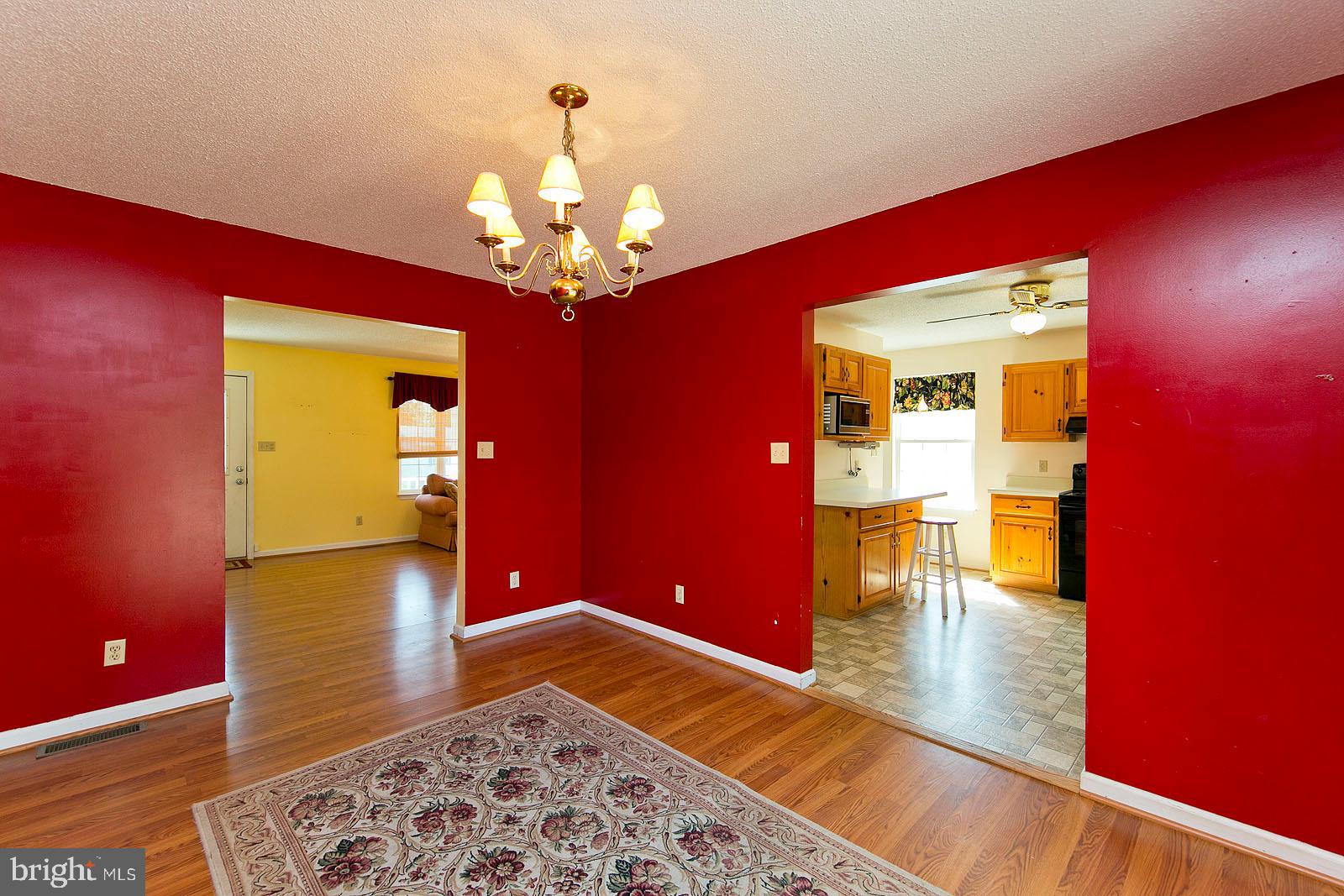 134 Woodrow Road Winchester, VA 22602 - Photo 22 of 49 Dining room