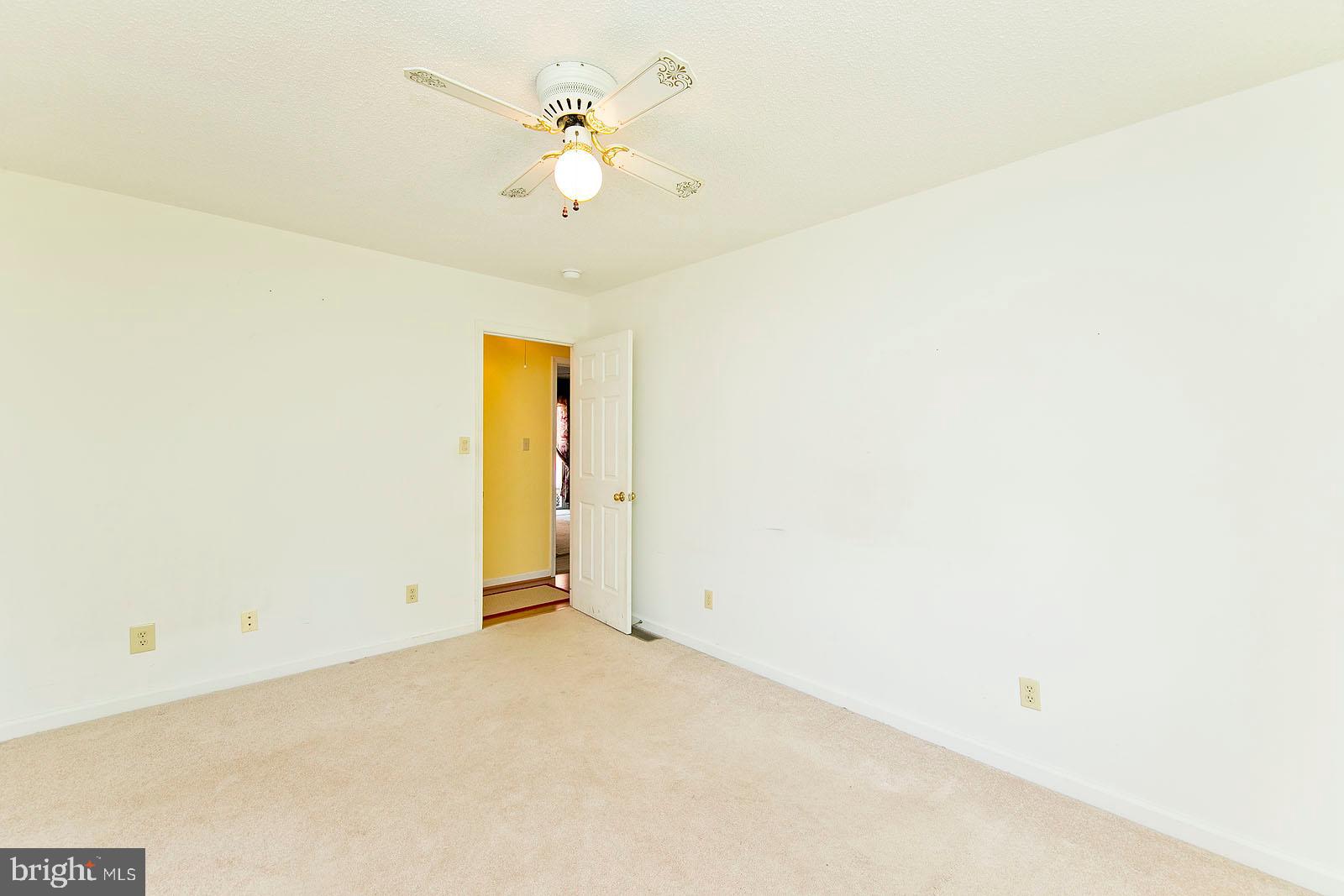 134 Woodrow Road Winchester, VA 22602 - Photo 37 of 49 Bedroom 2