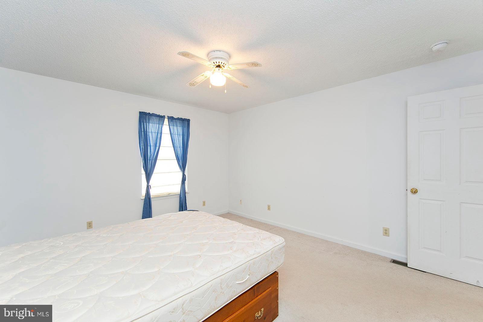134 Woodrow Road Winchester, VA 22602 - Photo 42 of 49 Bedroom 3