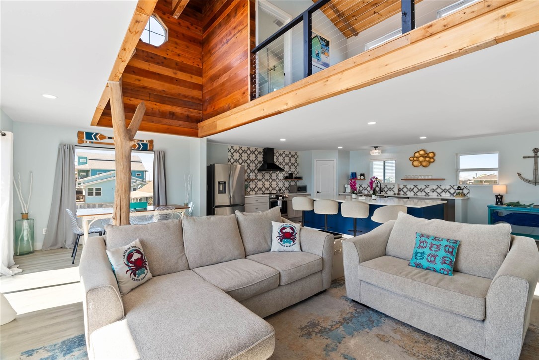 121 Redhead Rockport, TX 78382 - Photo 11 of 34