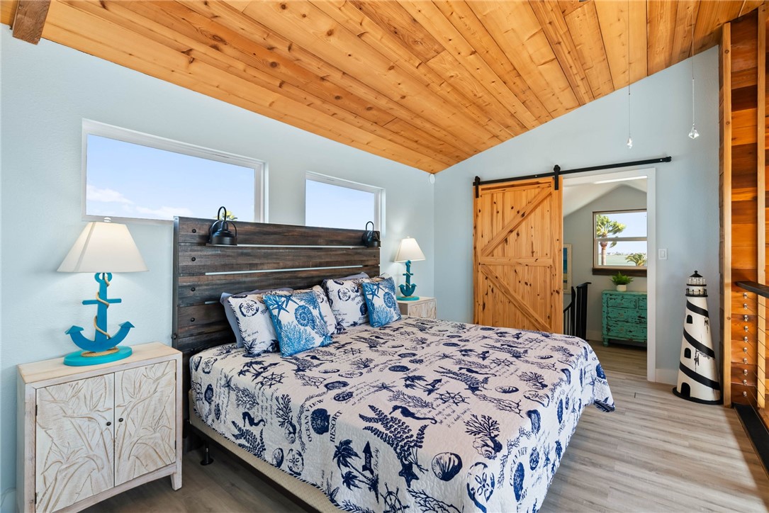 121 Redhead Rockport, TX 78382 - Photo 15 of 34