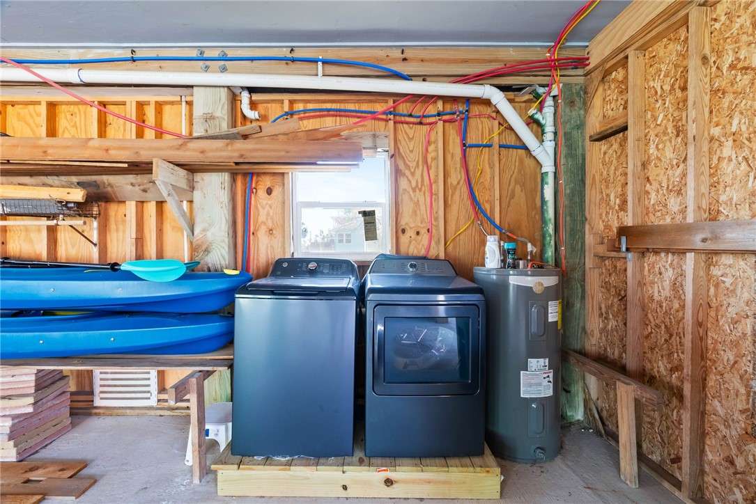 121 Redhead Rockport, TX 78382 - Photo 23 of 34