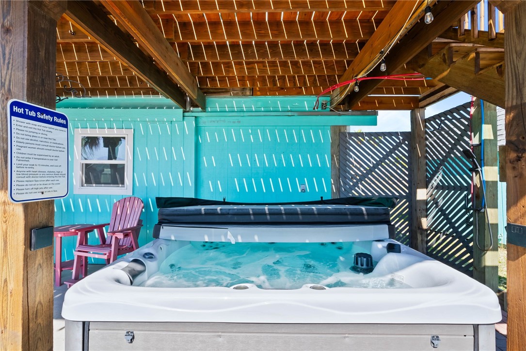 121 Redhead Rockport, TX 78382 - Photo 25 of 34