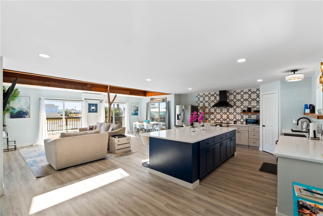 121 Redhead Rockport, TX 78382 - Photo 4 of 34