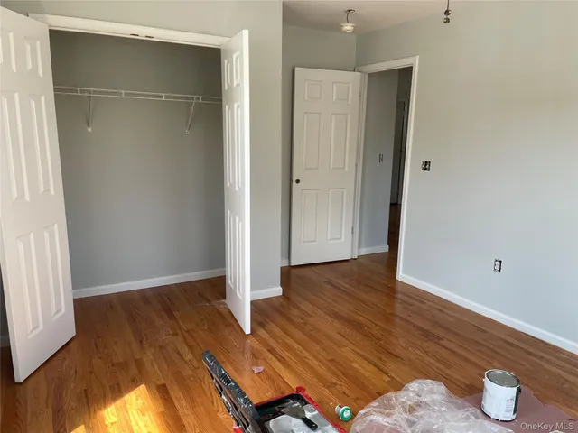 a view of entryway and hall