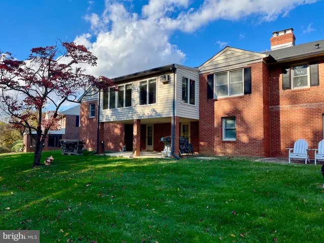 $650,000 | 1108 Hampton Garth, Towson, MD 21286
