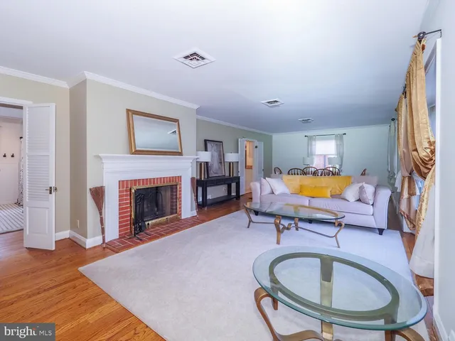 $625,000 | 1108 Hampton Garth, Towson, MD 21286