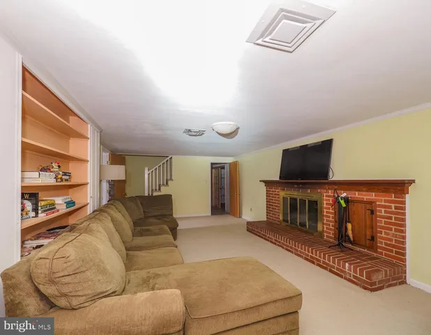 $625,000 | 1108 Hampton Garth, Towson, MD 21286