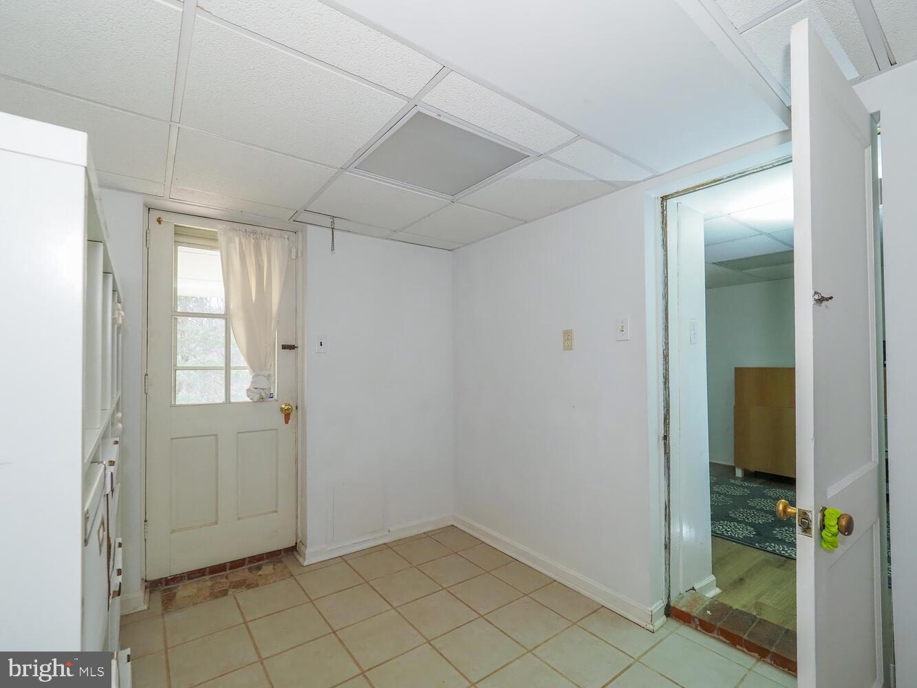 1108 Hampton Garth Towson, MD 21286 - Photo 48 of 53 an empty room with windows