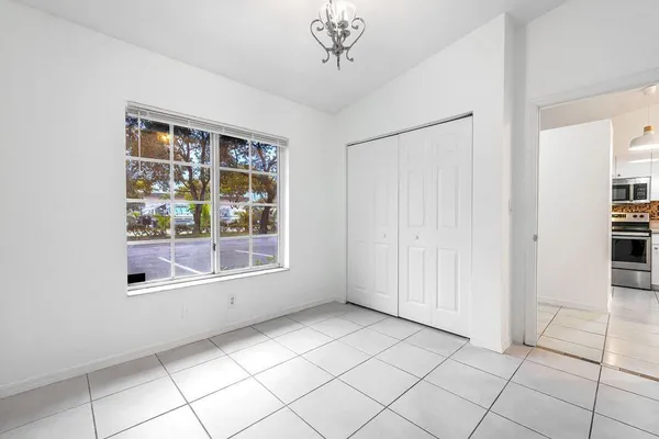 $2,250 | 401 Northeast 1st Court, Hallandale Beach, FL 33009