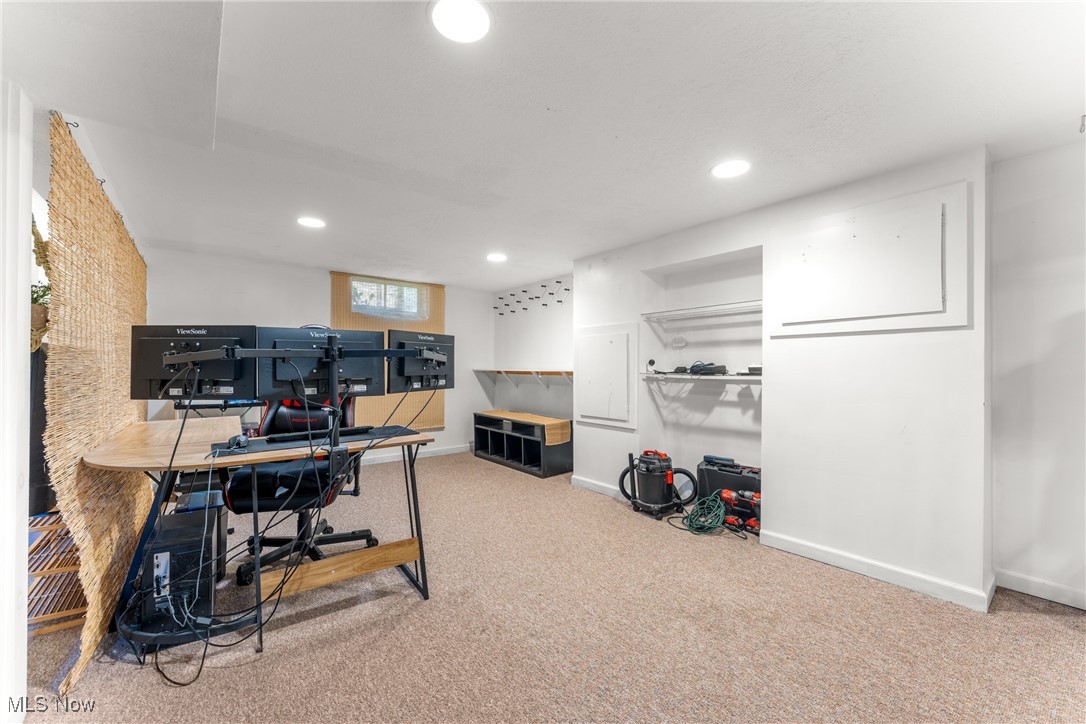 1515 Deville Avenue Northwest Canton, OH 44708 - Photo 27 of 42 Carpeted office space with recessed lighting and baseboards
