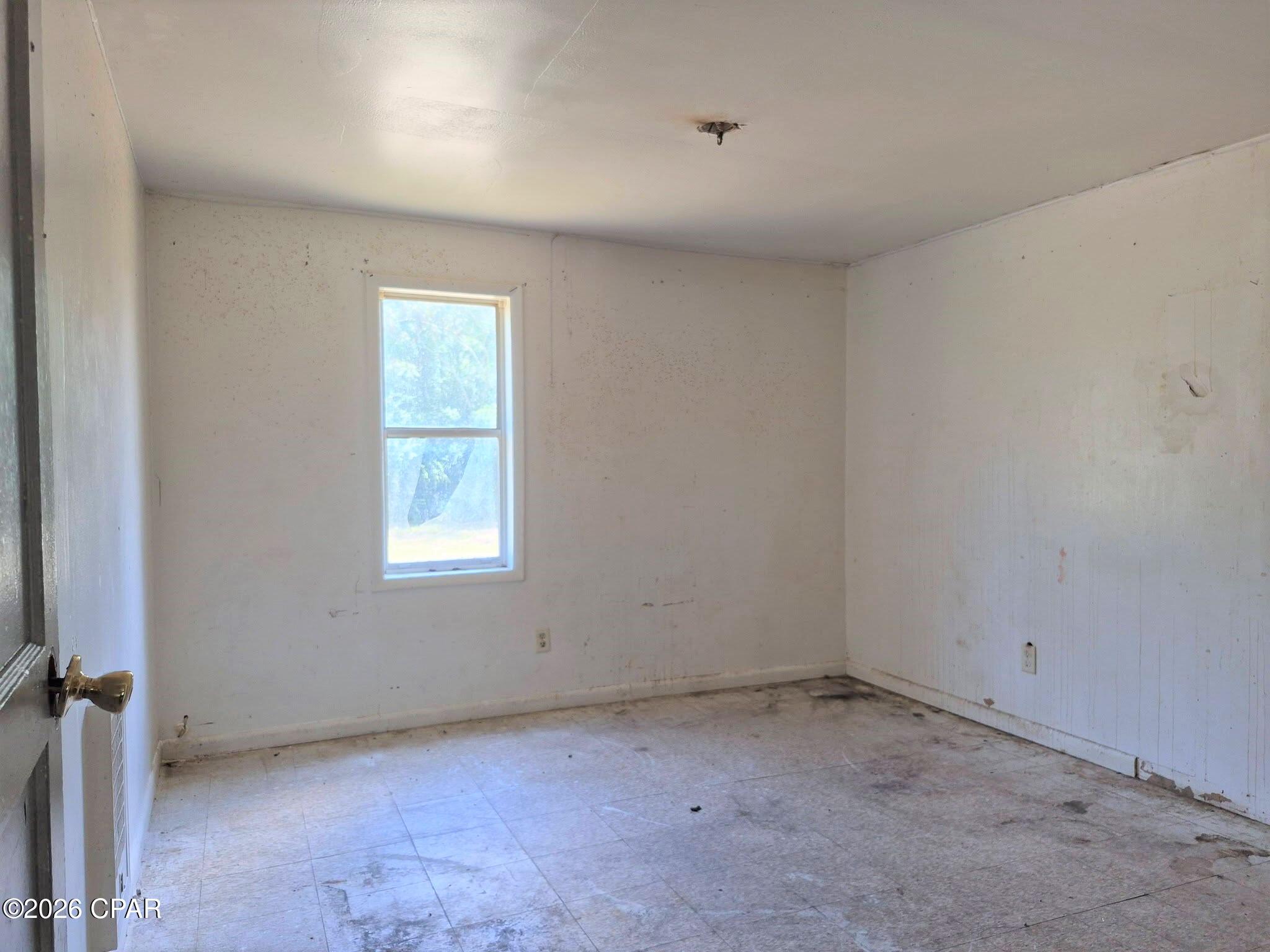 1093 Newton Road Bonifay, FL 32425 - Photo 10 of 18 Gallery Image 10