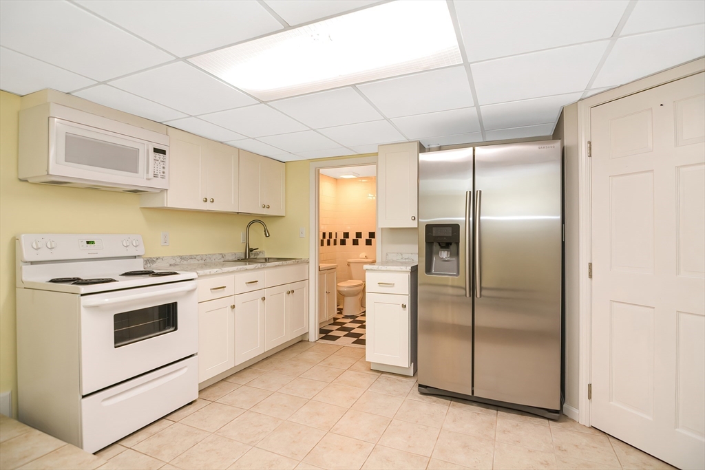 2 Peirce Road Lynn, MA 01902 - Photo 34 of 42
