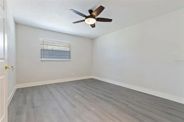 $2,900 | 834 Riverside Drive, Tarpon Springs, FL 34689