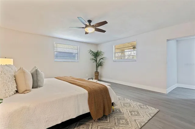 $2,900 | 834 Riverside Drive, Tarpon Springs, FL 34689