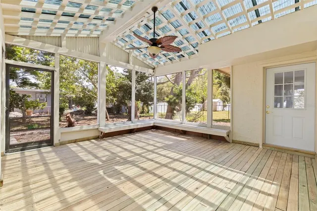 $2,900 | 834 Riverside Drive, Tarpon Springs, FL 34689