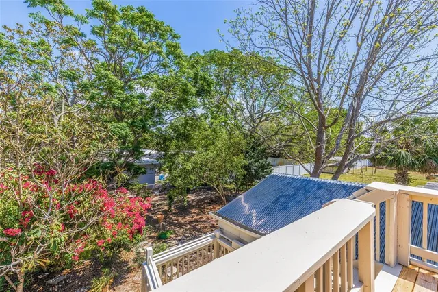 $2,900 | 834 Riverside Drive, Tarpon Springs, FL 34689