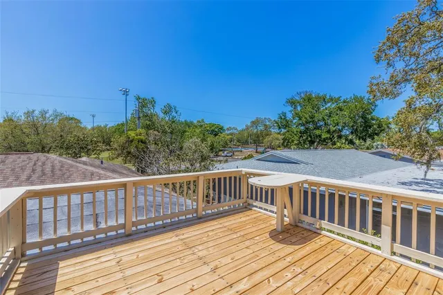 $2,900 | 834 Riverside Drive, Tarpon Springs, FL 34689