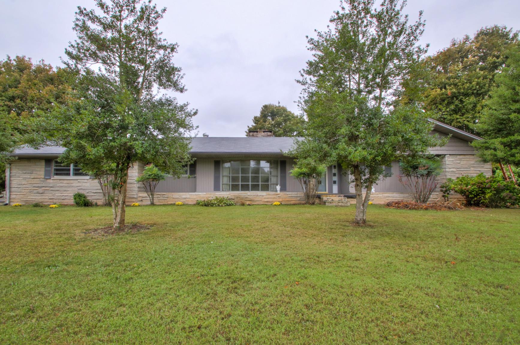 3005 Academy Road Portland, TN 37148 - Photo 2 of 30 front