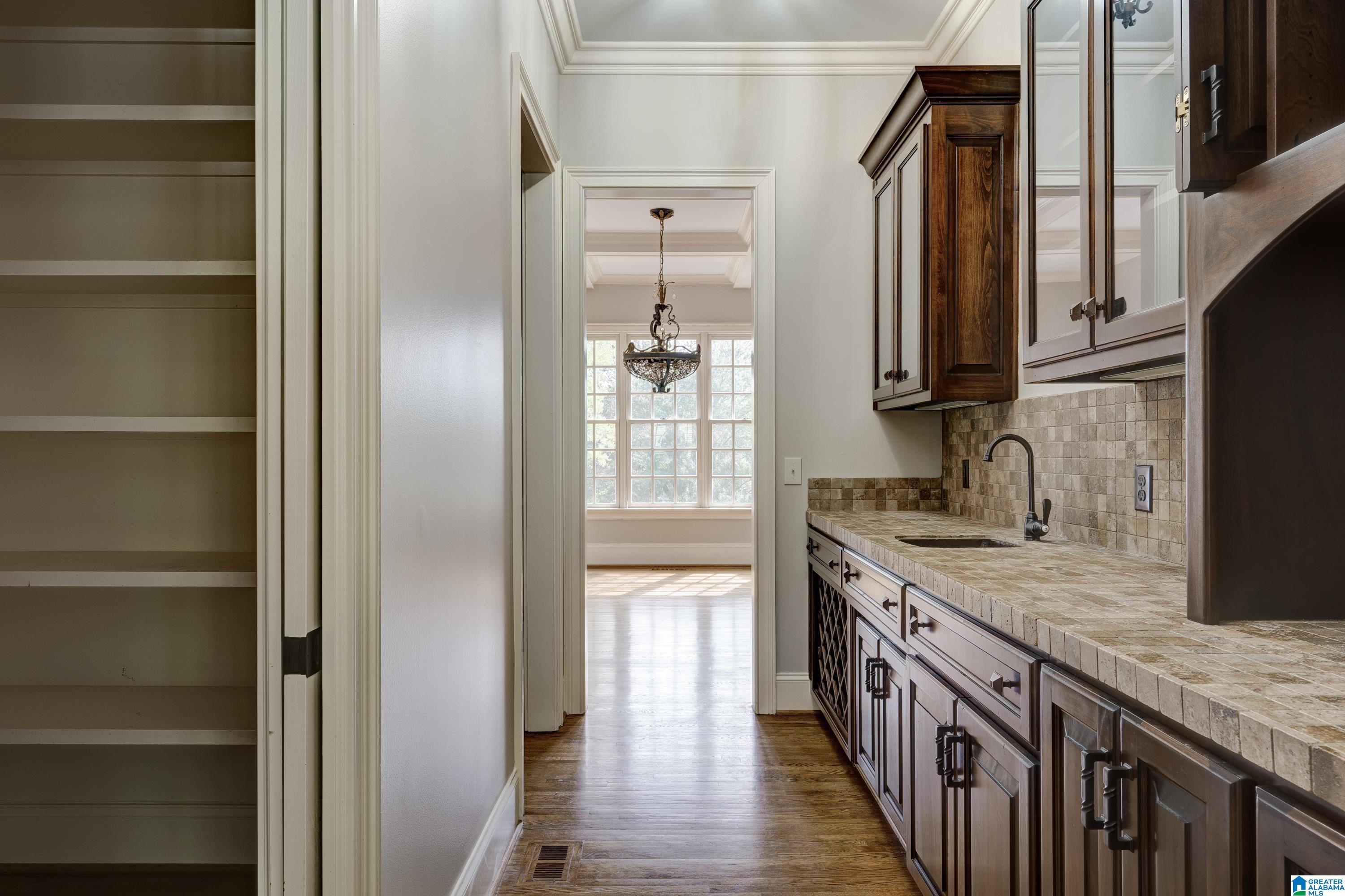 2025 Springhill Court Birmingham, AL 35242 - Photo 8 of 62