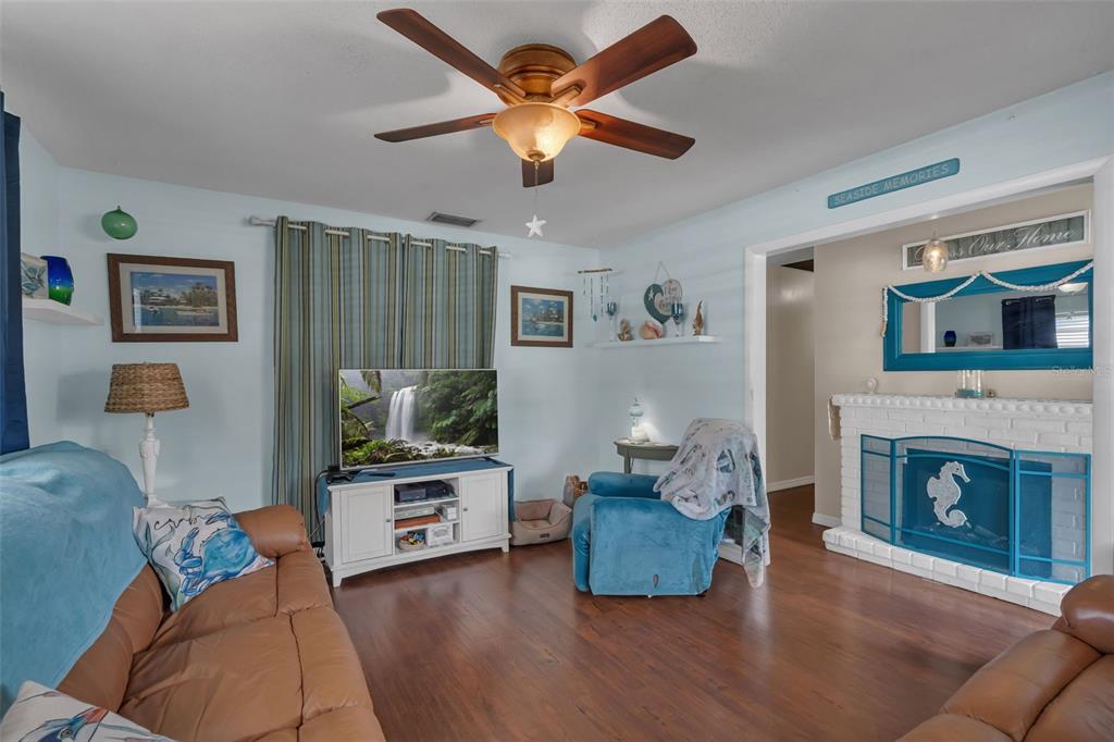 2107 High Point Avenue Southwest Winter Haven, FL 33880 - Photo 4 of 46