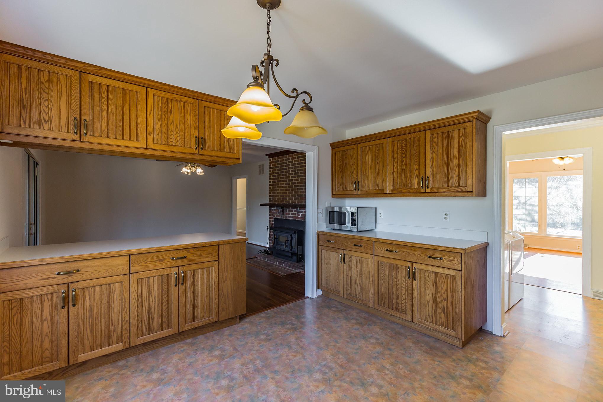 48070 Post Oak Road St. Inigoes, MD 20684 - Photo 21 of 30 Kitchen