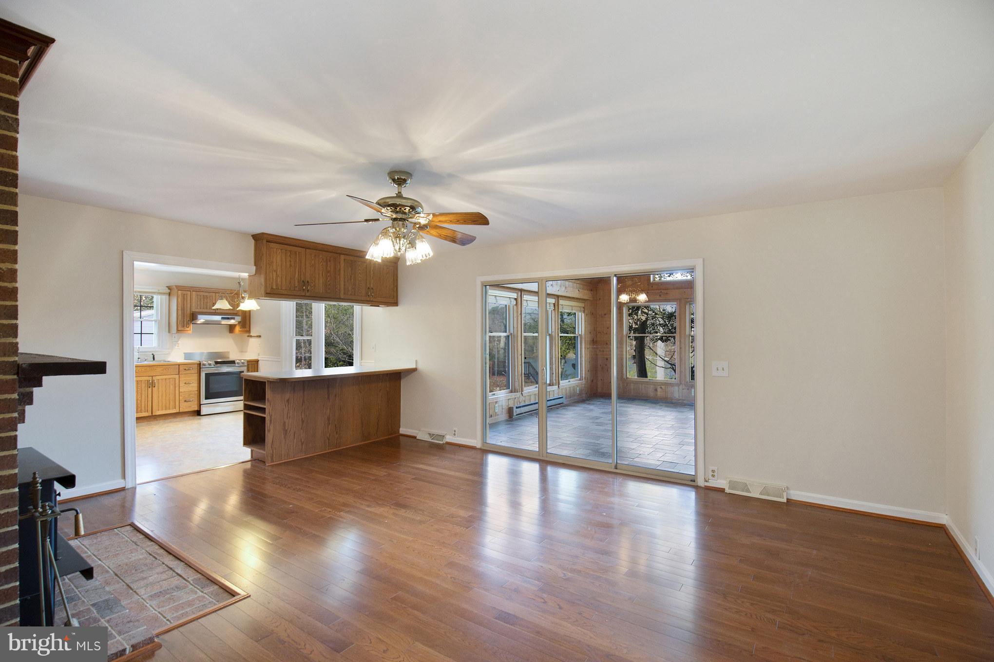 48070 Post Oak Road St. Inigoes, MD 20684 - Photo 23 of 30 Dining Room
