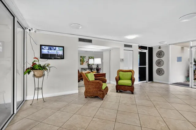 $224,998 | 5340 Northwest 2nd Avenue, Unit 421, Boca Raton, FL 33487