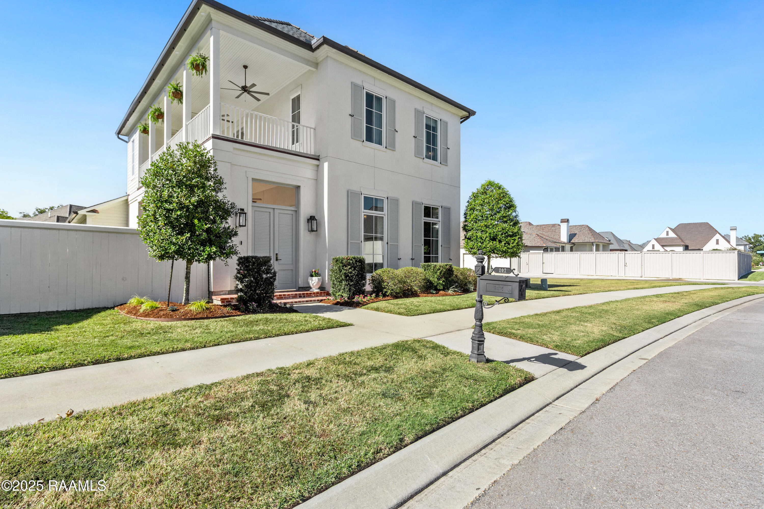 107 Everett Ridge Lafayette, LA 70508 - Photo 2 of 58 107EverettRdg-1