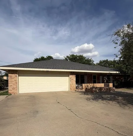 $235,000 | 116 South Kingwood Street, Hereford, TX 79045