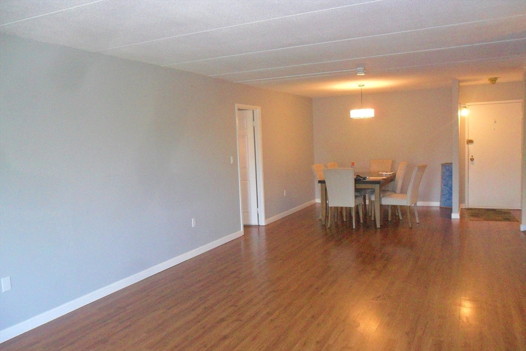 1550 Worcester Road, Unit 528 Framingham, MA 01702 - Photo 4 of 38