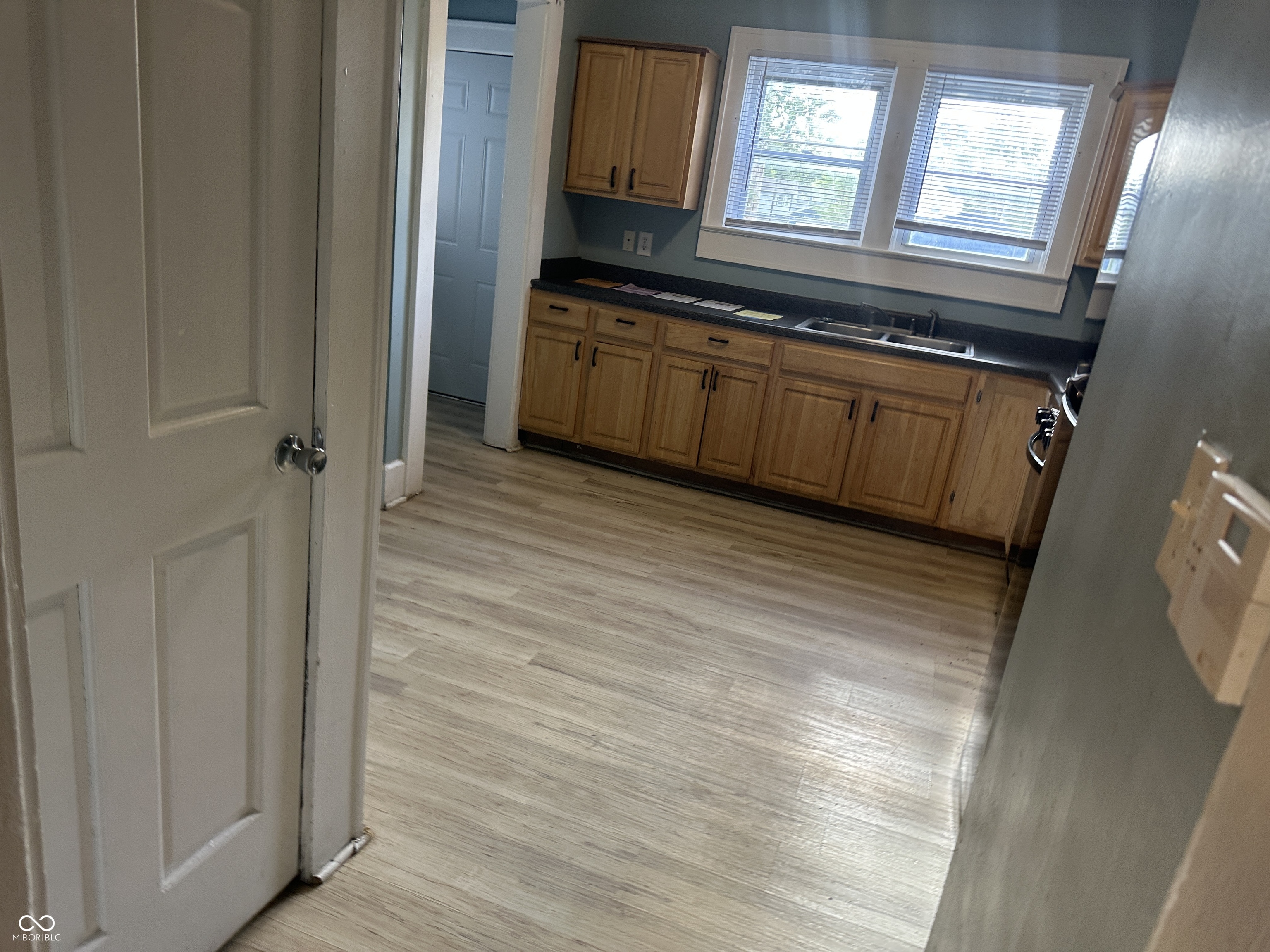 2950 Ruckle Street Indianapolis, IN 46205 - Photo 16 of 42