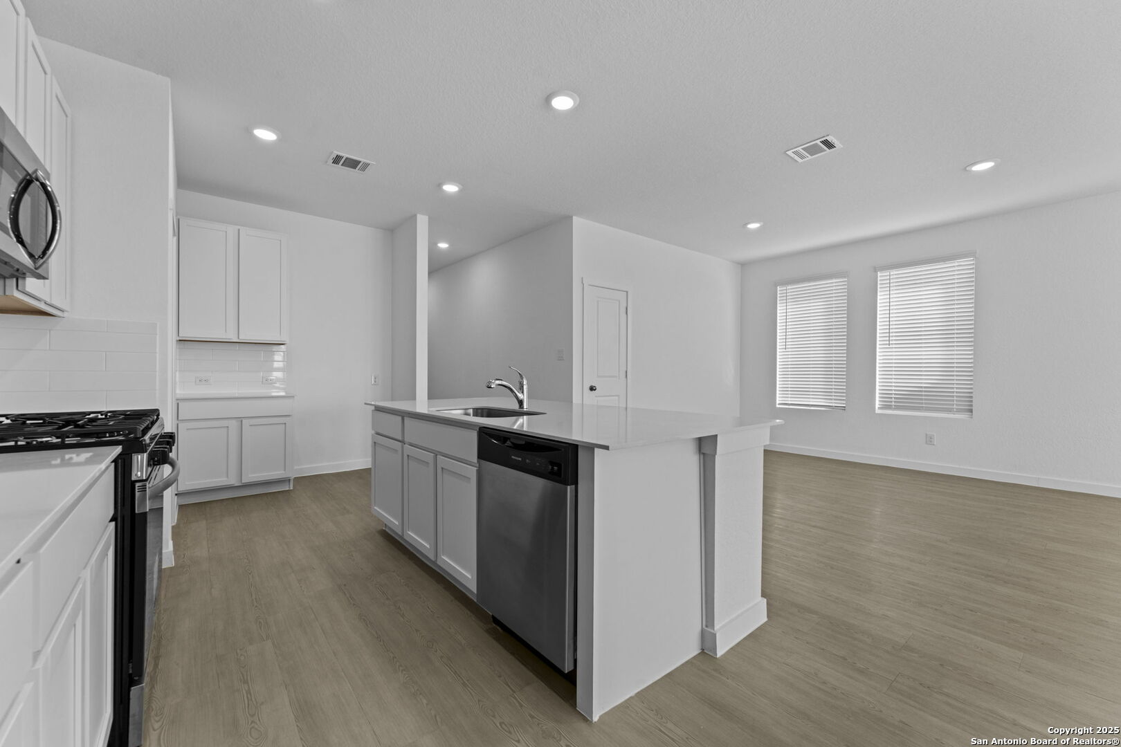 726 Bee Ridge Point New Braunfels, TX 78130 - Photo 14 of 24