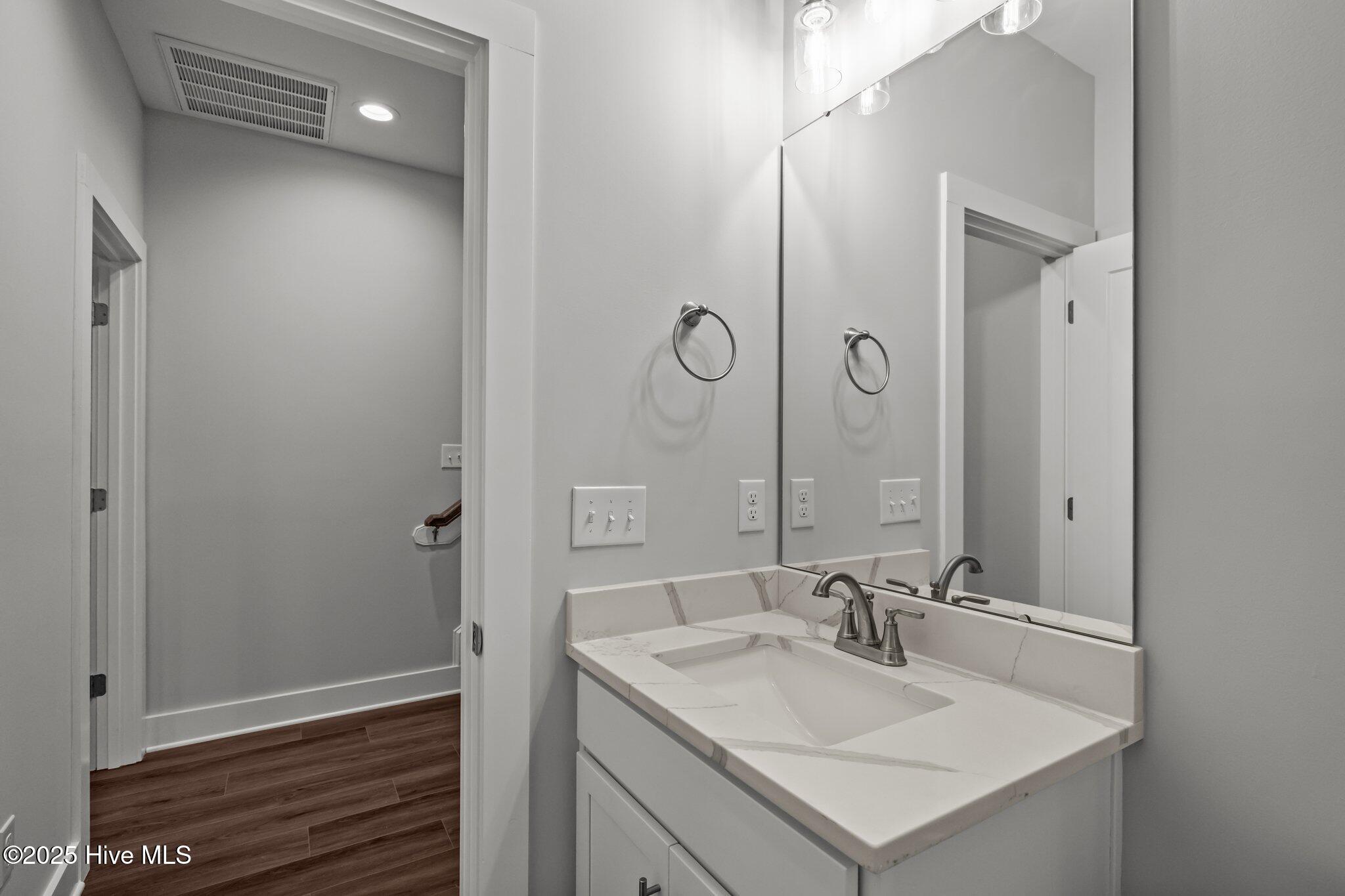 1374 Salter Path Road, Unit B Atlantic Beach, NC 28512 - Photo 18 of 32 Bath