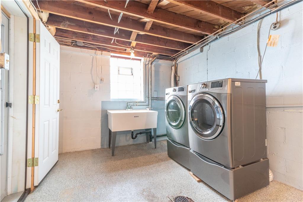 1530 Greentree Road Pittsburgh, PA 15220 - Photo 21 of 22 Gallery Image 21