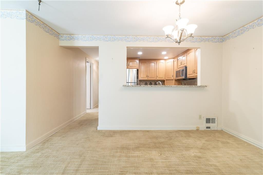 1530 Greentree Road Pittsburgh, PA 15220 - Photo 8 of 22 Gallery Image 8
