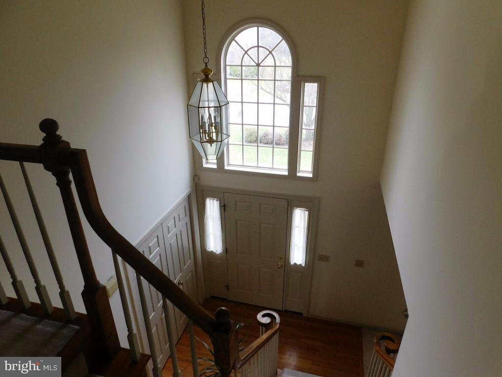 282 Kingsbridge Drive Lititz, PA 17543 - Photo 2 of 20