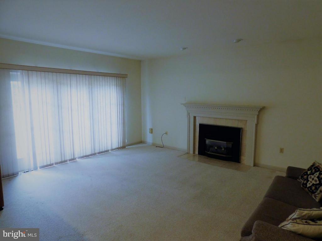 282 Kingsbridge Drive Lititz, PA 17543 - Photo 8 of 20