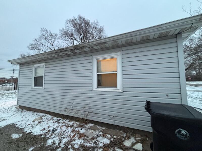 619 Taney Street Gary, IN 46404 - Photo 2 of 7 800x600