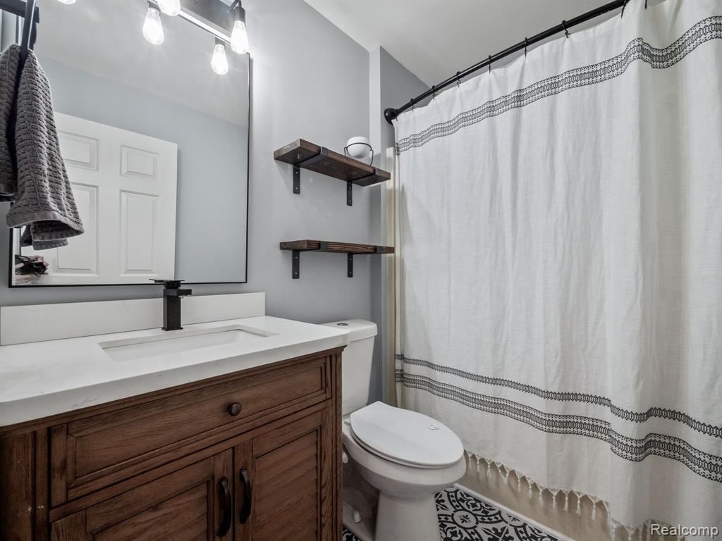 444 Otter Run Road Holly, MI 48442 - Photo 22 of 38