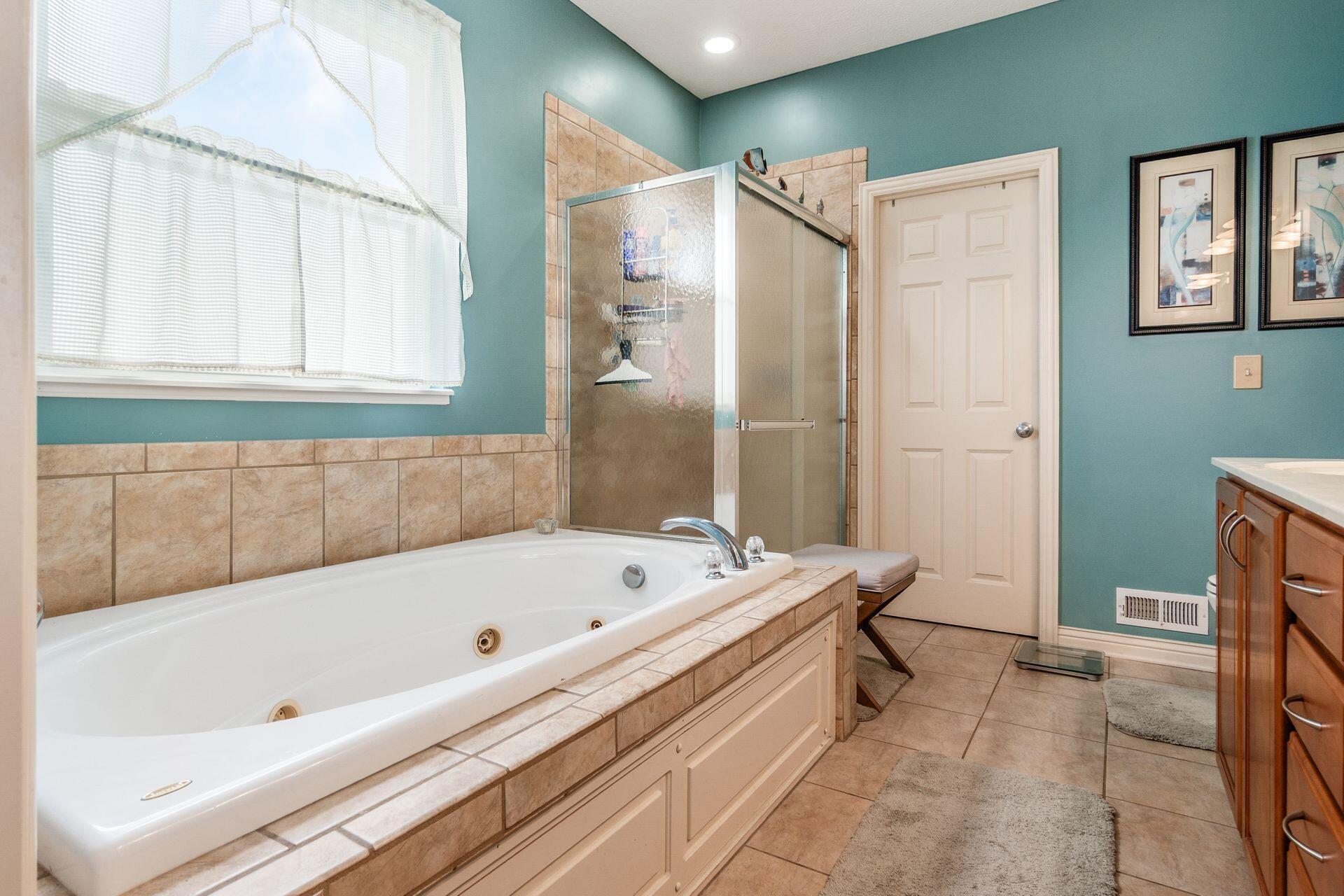 1401 Fergus Road Grove City, OH 43123 - Photo 15 of 50 042_83f7e3e_i 1401 Fergus 035