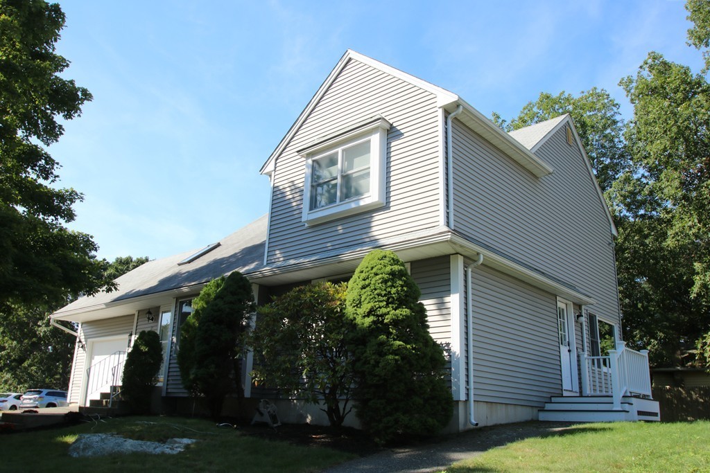 37 Pearl Road Saugus, MA 01906 - Photo 2 of 30 Gallery Image 2