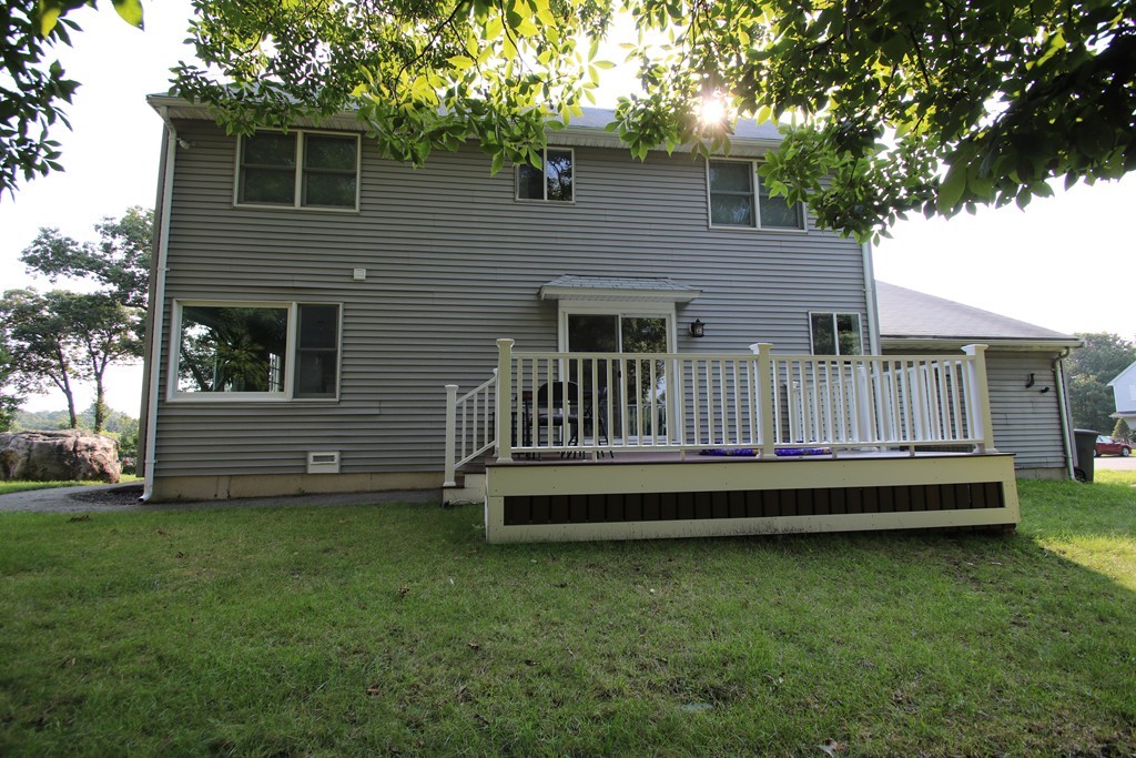 37 Pearl Road Saugus, MA 01906 - Photo 4 of 30 Gallery Image 4