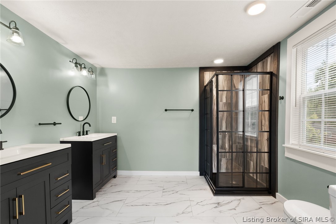 104 Cook Street Corydon, IN 47112 - Photo 15 of 50 Second bedroom bathroom upstairs