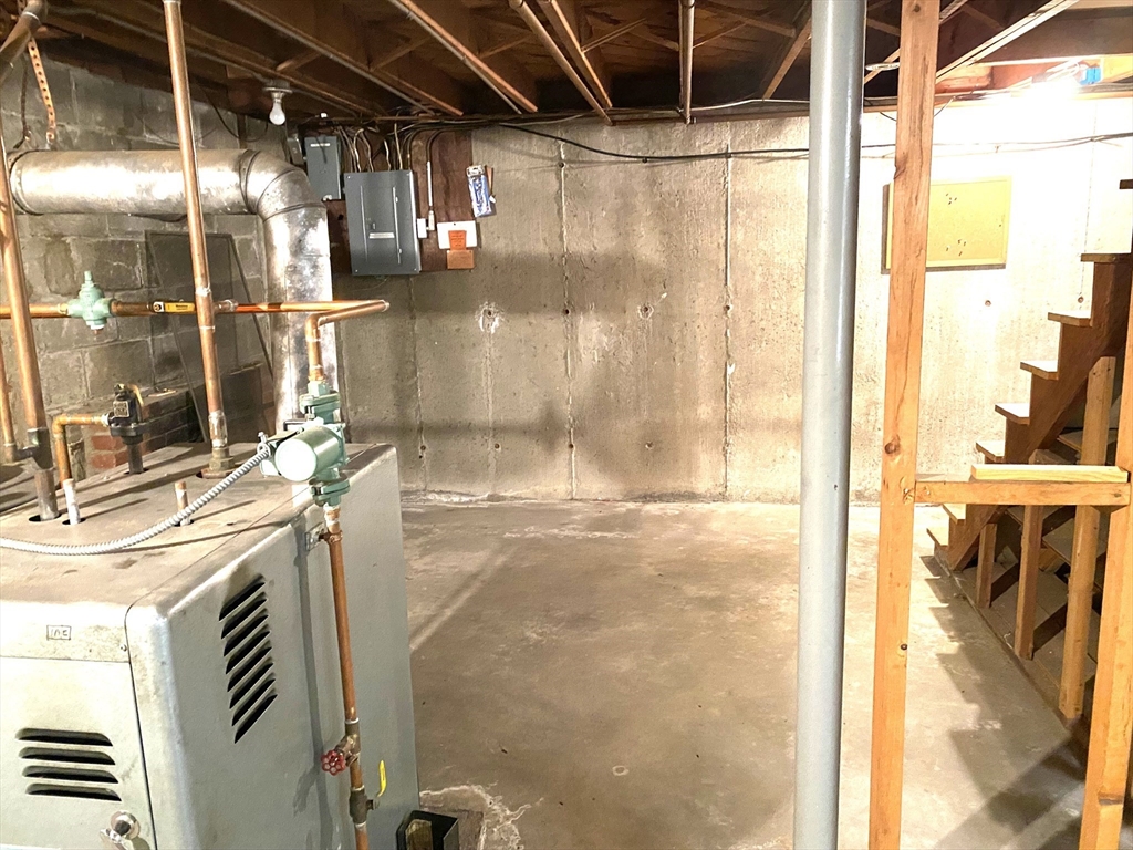 463 Bailey Road, Unit 1 Holden, MA 01520 - Photo 18 of 18 a bathroom with a shower