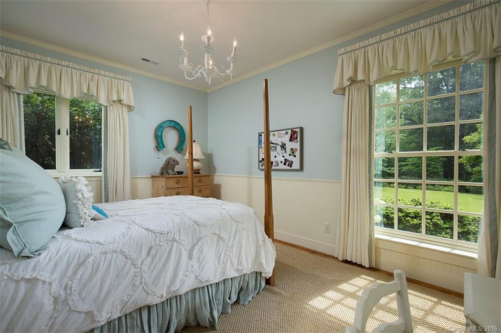 85 Maple Street Brevard, NC 28712 - Photo 10 of 13 Gallery Image 10